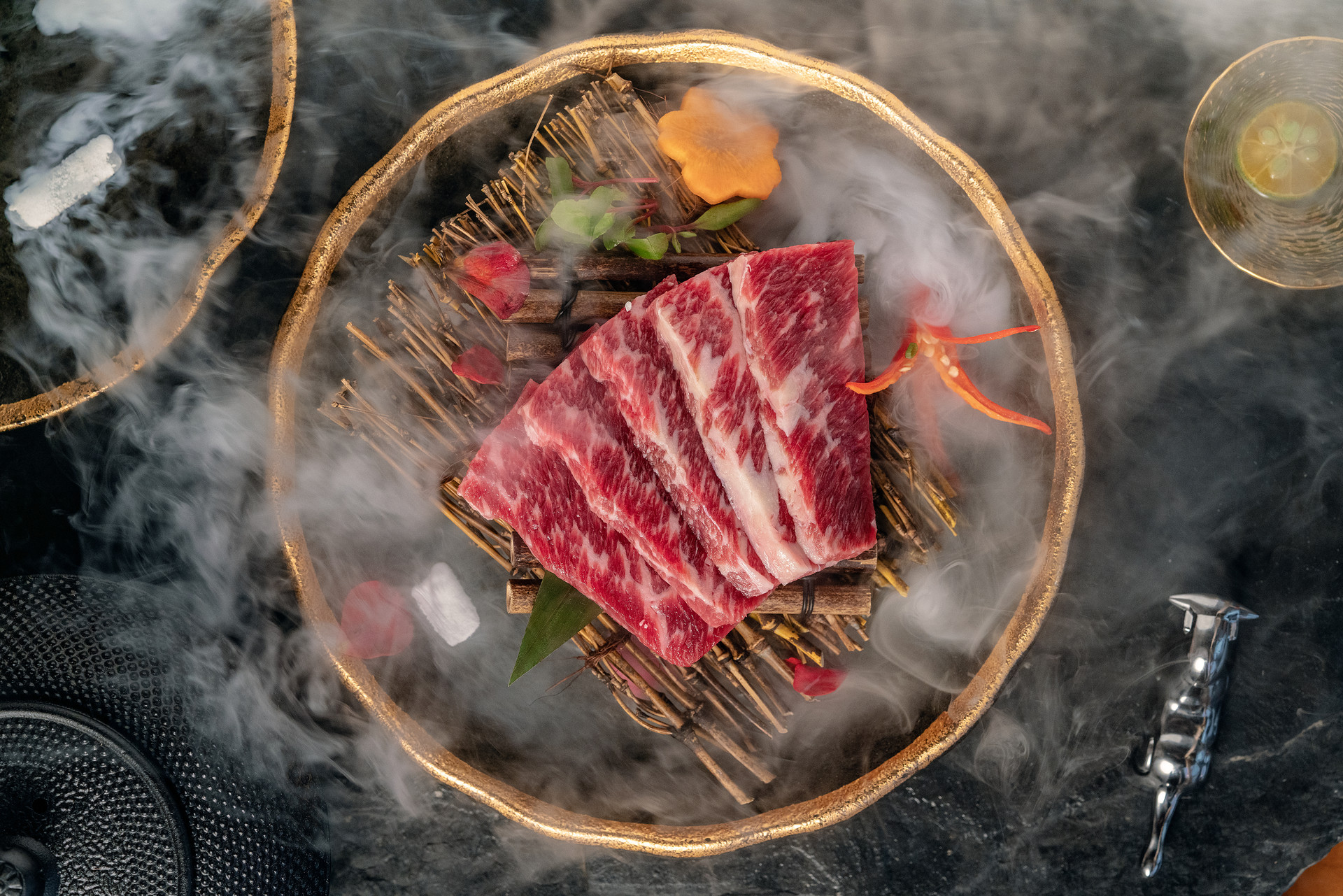 摄图网_501592160_banner_日本料理牛肉烤肉（企业商用）.jpg