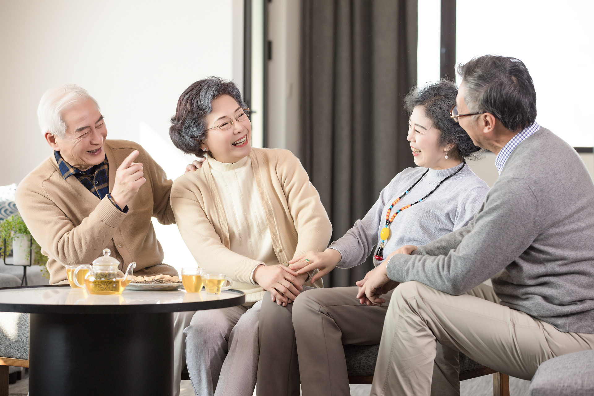 摄图网_501168069_banner_老年朋友欢聚喝茶聊天（企业商用）.jpg